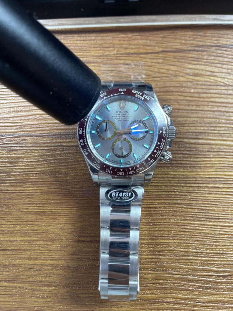 BT Factory Dandong 4131 movement Ice Blue Daytona m126506 Replica Watch:Luminous effect