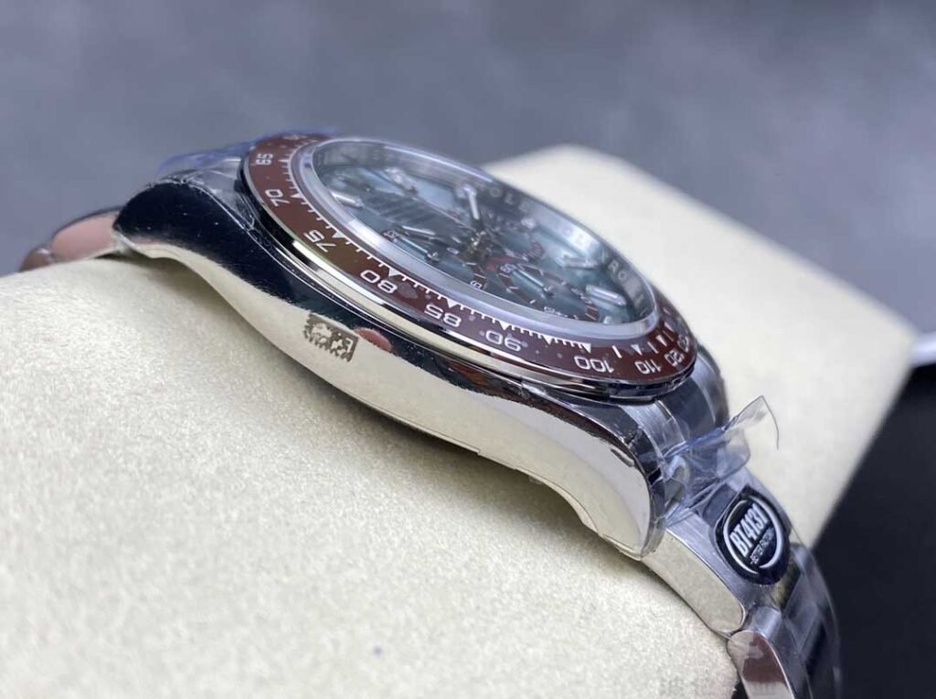 BT Factory Dandong 4131 movement Ice Blue Daytona m126506 Replica Watch:Case side