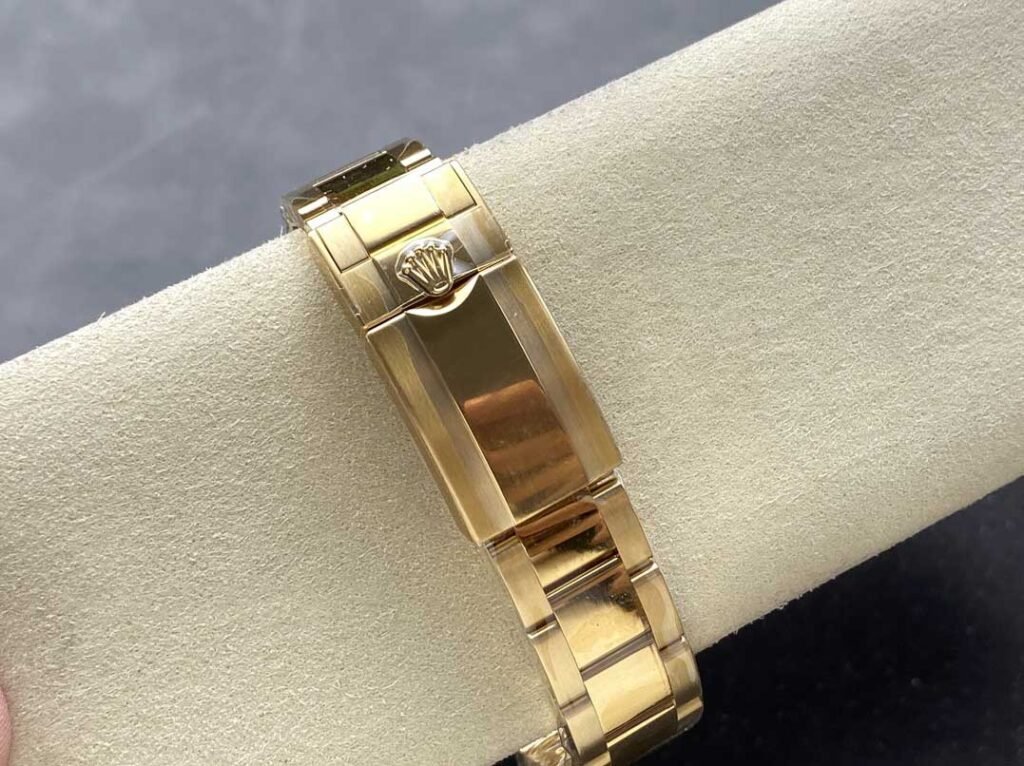 Clean Factory Rolex Daytona 126508 (Shawn Yue Same style) replica watch -Watch Strap details